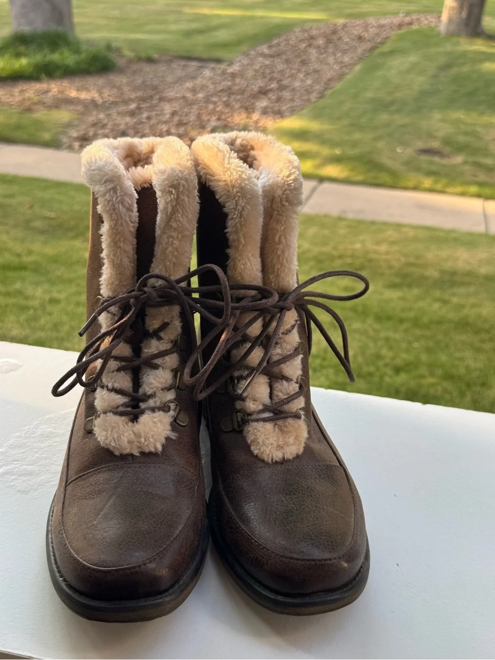 BARETRAPS Brown Leather Faux Shearling Lace-Up Winter Boots Size 10 NEW